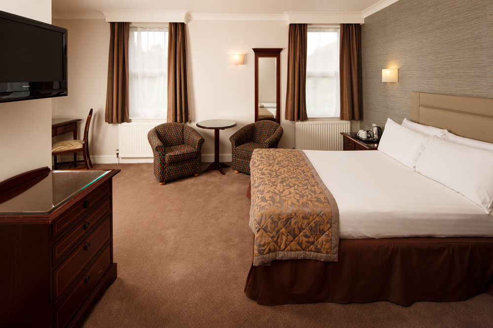 Hotel Cromwell Stevenage Exteriör bild