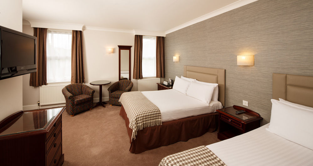 Hotel Cromwell Stevenage Exteriör bild